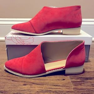 NEW in box & never worn 8.5 pink JG Quelin shoe, flat, slip on